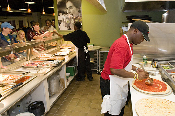 Sbarro's Pizza at the Union; first day back for students