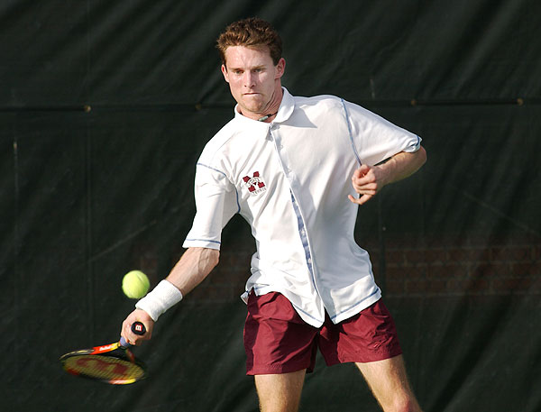 Men&amp;#039;s tennis team battles USM