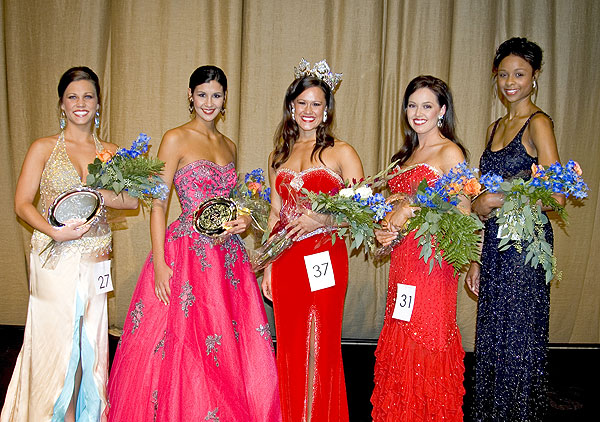 Miss Maroon & White winners