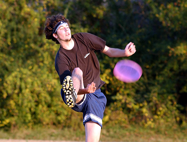 Frisbee throwing