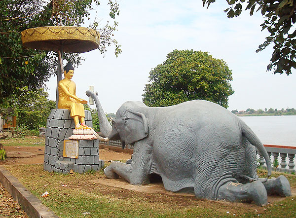 Thailand Trip picture of shrine