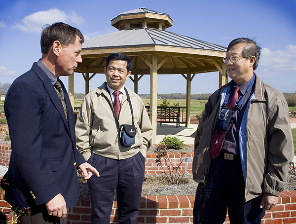 Thailand Delegates at Rose Garden