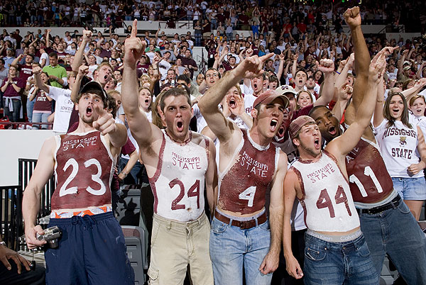 Rowdy fans at men's basketball game vs FSU