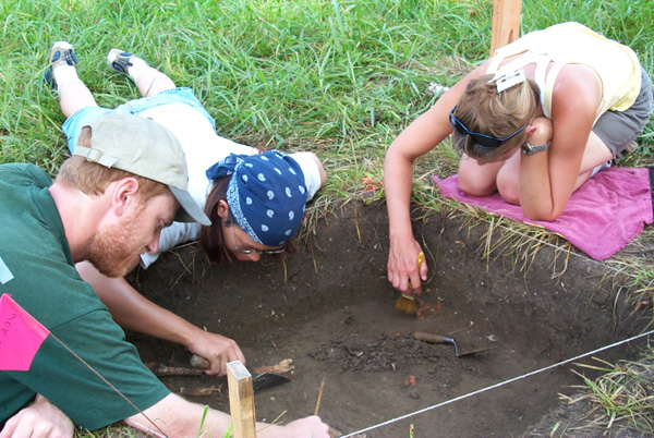 Cobb Institute summer dig in Oktibbeha County