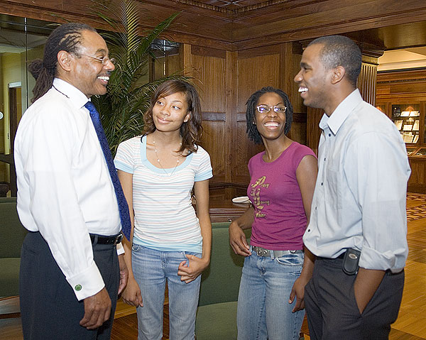 Thomas Windham speaks to minority students