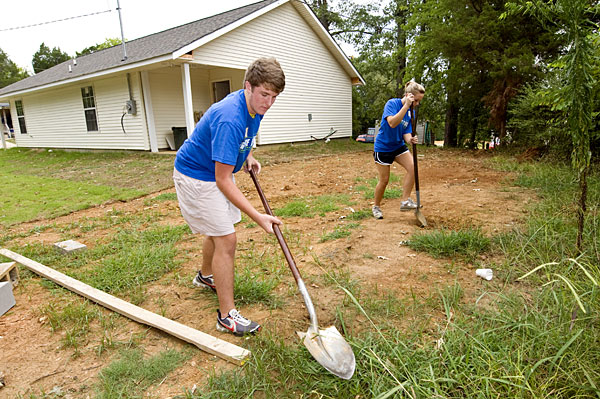 Service DAWGS Day