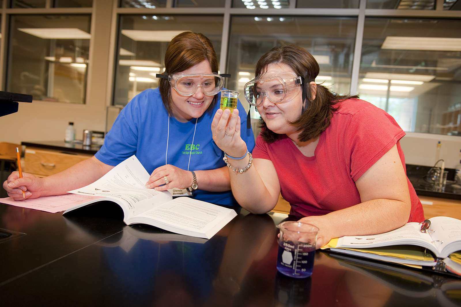 Grenada Middle School teachers Glenda Bennett, left, and April Lee use a homemade pH indicator to test the pH of a substance during the TANS program for middle school science instructors held recently at MSU.<br /><br />
Grenada Middle School teachers Glenda Bennett, left, and April Lee use a homemade pH indicator to test the pH of a substance during the TANS program for middle school science instructors held recently at MSU.<br /><br />