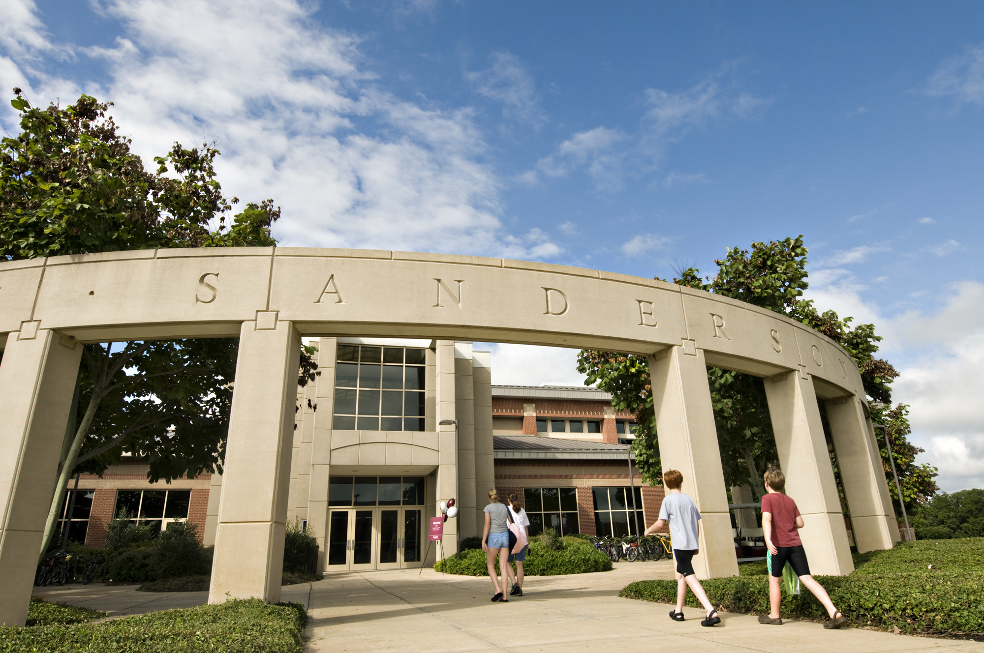 Mississippi State University's Joe Frank Sanderson Center is a 150,000-square-foot, world-class recreation complex, offering an indoor pool, rock-climbing wall, and more than 14,000 square feet related to cardiovascular and strength training. Mississippi State University's Joe Frank Sanderson Center is a 150,000-square-foot, world-class recreation complex, offering an indoor pool, rock-climbing wall, and more than 14,000 square feet related to cardiovascular and strength training.