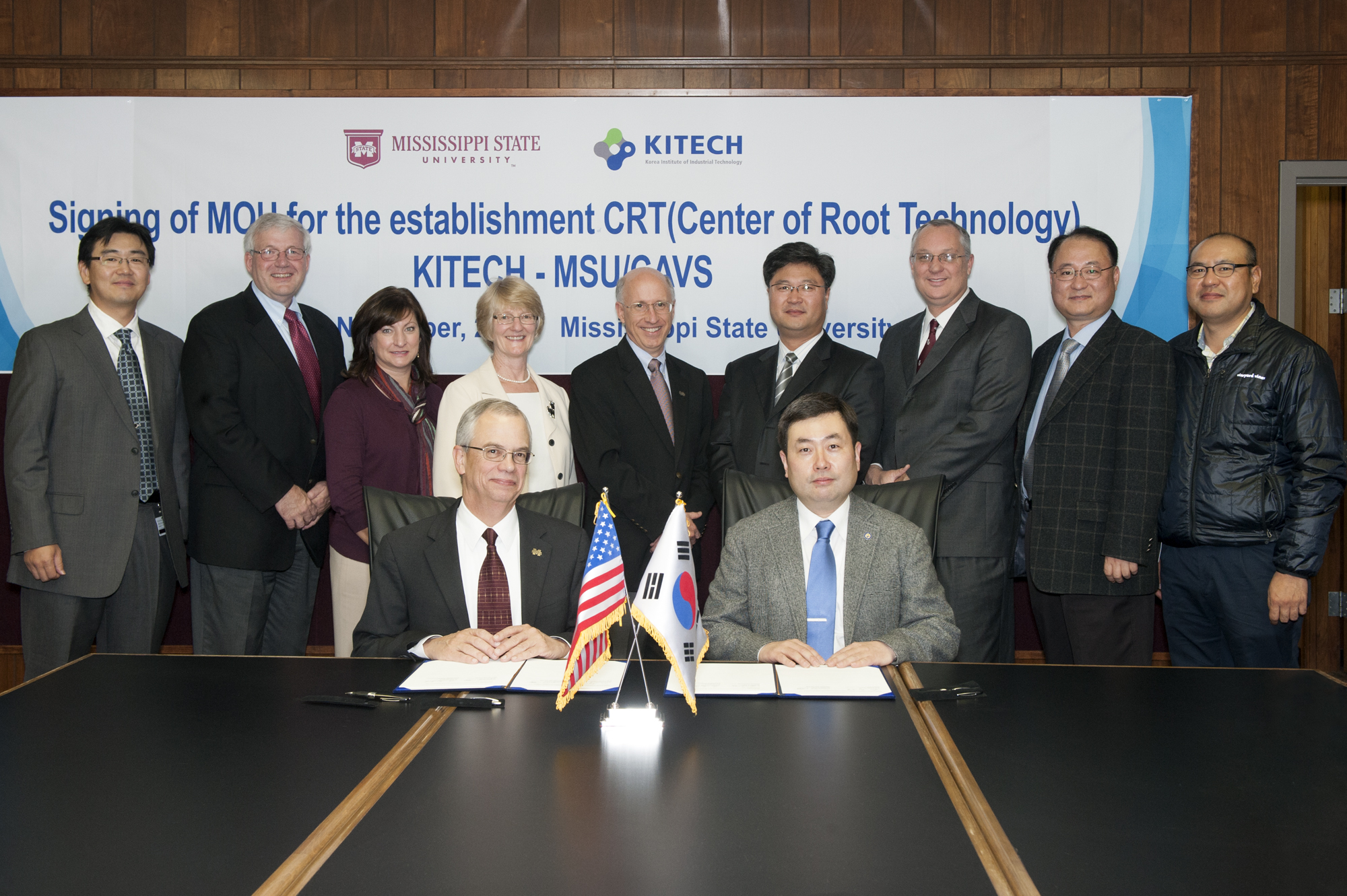 MSU leaders and KITECH officials gathered to mark the official beginning of their collaborative agreement and to launch the Center for Root Technologies. Signing the Memorandum of Understanding were MSU Provost and Executive Vice President Jerry Gilbert and KITECH Incheon Region Division Chief Executive Officer Sang-Mok Lee.