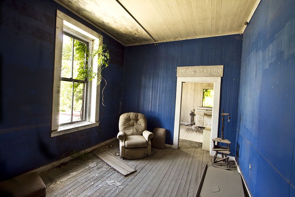 Carrie Shannon's award-winning photograph, "South Post Office 1." Carrie Shannon's award-winning photograph, "South Post Office 1."