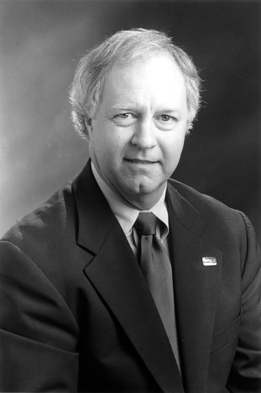 <br /><br />
Robert A. Altenkirch <br /><br />
Robert A. Altenkirch