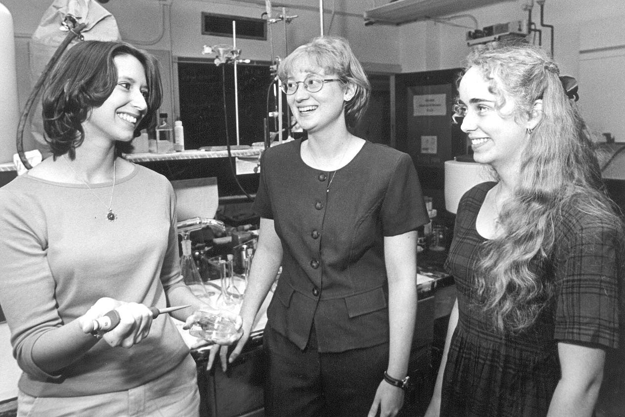 <br /><br />
MSU's Goldwater Scholars (l-r) Jennifer Guimbellot, Kerri Ezell and Sarah K. Phillips<br /><br />
<br /><br />
MSU's Goldwater Scholars (l-r) Jennifer Guimbellot, Kerri Ezell and Sarah K. Phillips<br /><br />