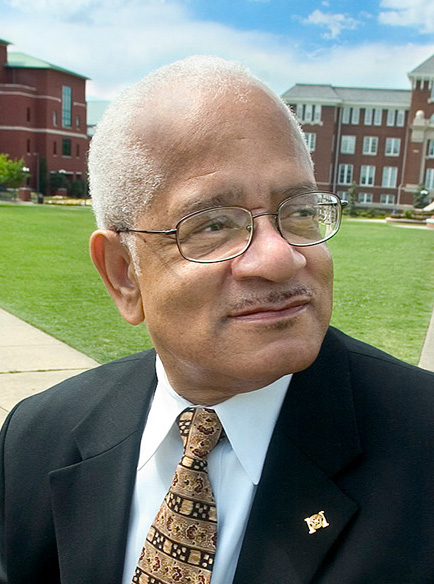 Dr. Richard Holmes Dr. Richard Holmes