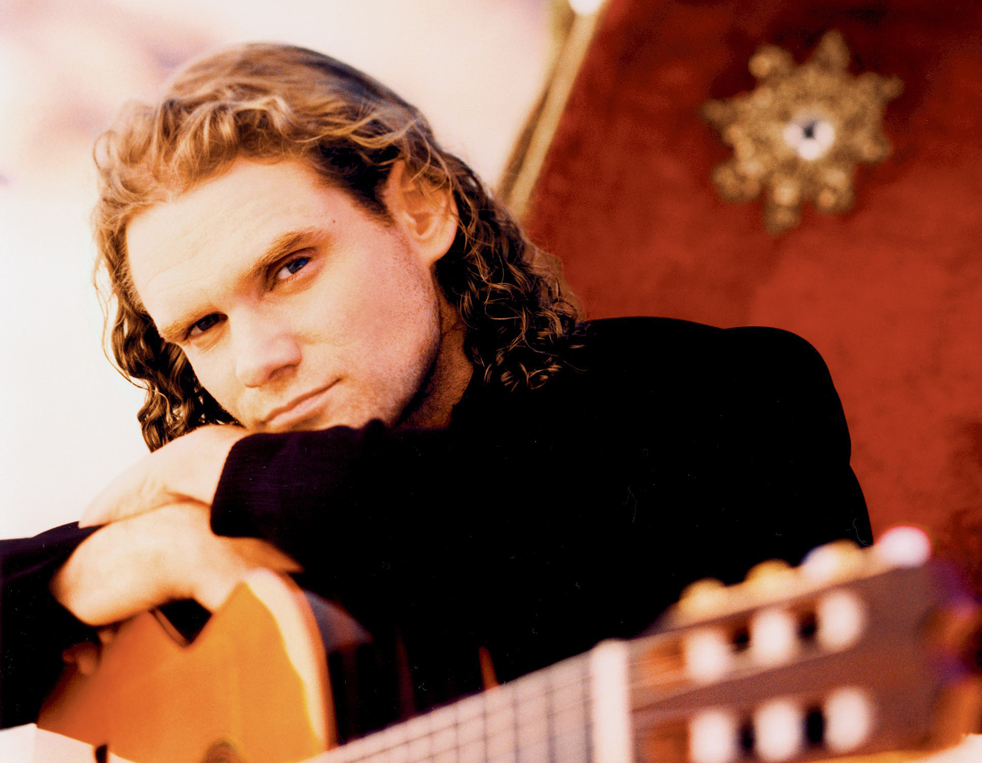 Canadian guitarist Jesse Cook Canadian guitarist Jesse Cook