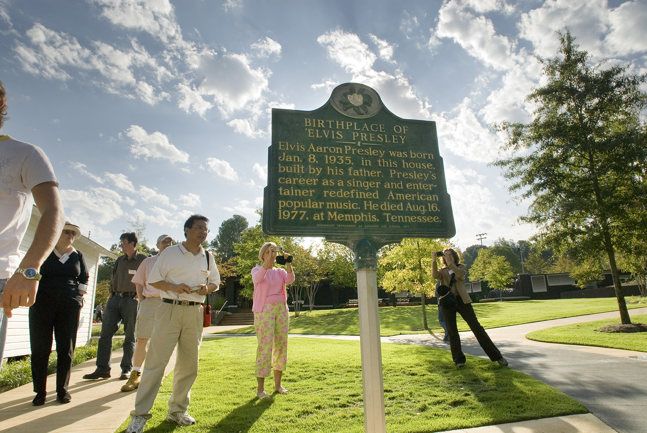BIRTHPLACE OF ELVIS--New members of the Mississippi State faculty visit the birthplace of Elvis Presley in Tupelo during the eighth annual Mississippi Tour. The annual, daylong bus journey to various sites in the state is sponsored by the provost's office and MSU's government relations office. BIRTHPLACE OF ELVIS--New members of the Mississippi State faculty visit the birthplace of Elvis Presley in Tupelo during the eighth annual Mississippi Tour. The annual, daylong bus journey to various sites in the state is sponsored by the provost's office and MSU's government relations office.