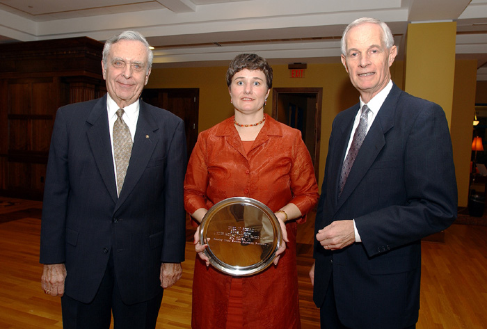 <br /><br />
Noel N. Schulz received the Eta Kappa Nu national honor society's MacDonald Award from Paul Jacobs of Starkville (l), former MSU department head and an EKN officer. Also pictured is engineering dean Wayne Bennett. <br /><br />
Noel N. Schulz received the Eta Kappa Nu national honor society's MacDonald Award from Paul Jacobs of Starkville (l), former MSU department head and an EKN officer. Also pictured is engineering dean Wayne Bennett.