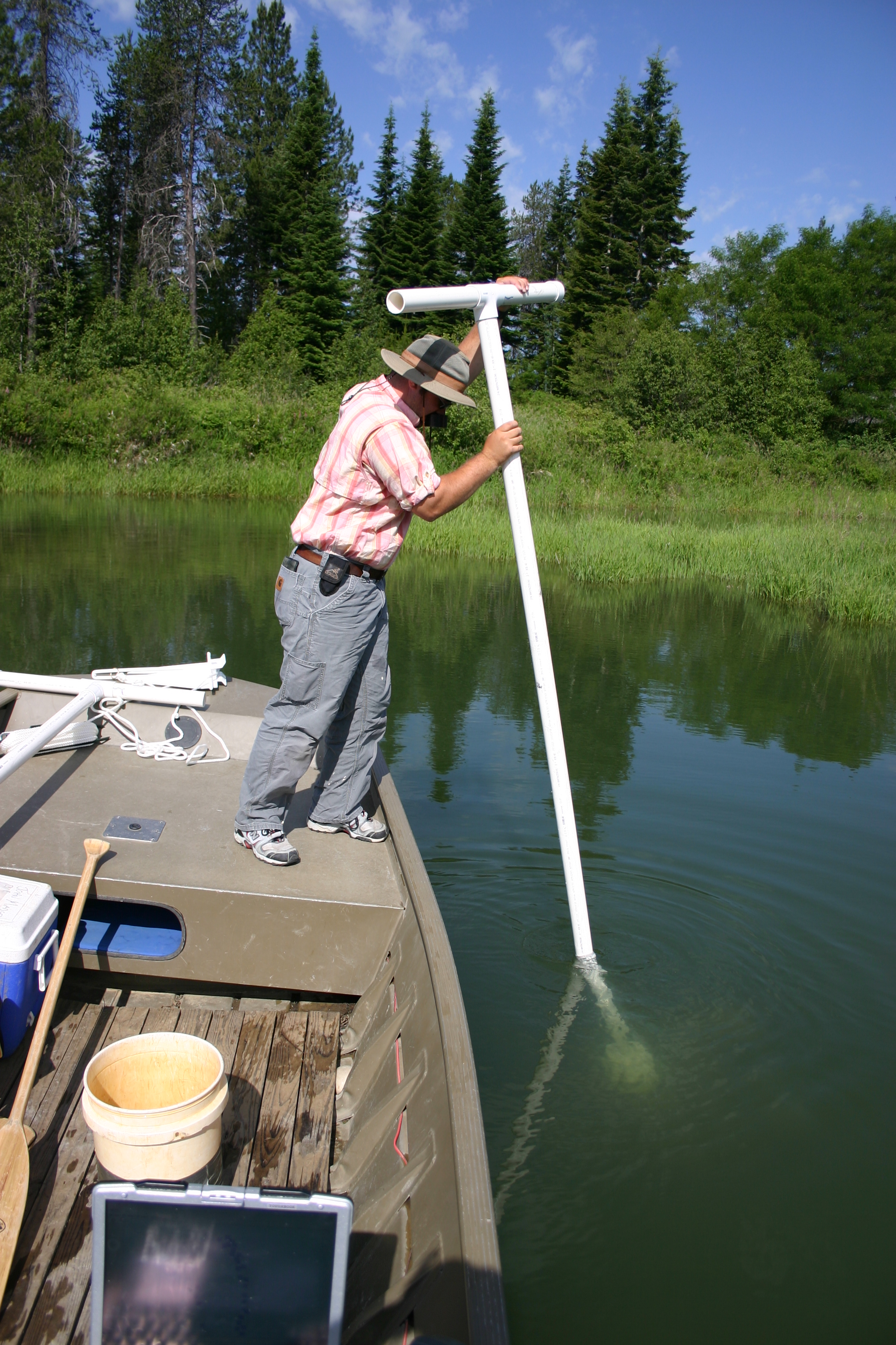 MSU research associate Ryan Wersal, employing a biomass sampler in Idaho's Lake Pend Oreille. MSU research associate Ryan Wersal, employing a biomass sampler in Idaho's Lake Pend Oreille.